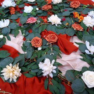 5 - 6ft long eucalyptus/willow garlands,